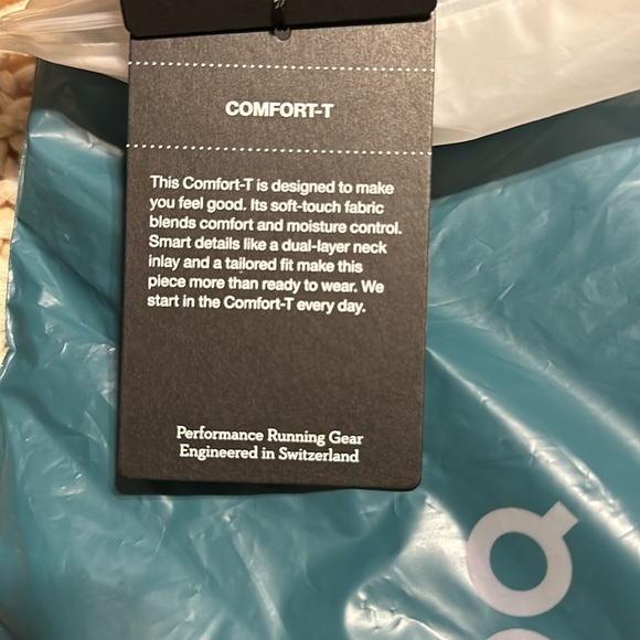 On Run on Clouds Comfort Running T-Shirt indigo S - Picture 10 of 10